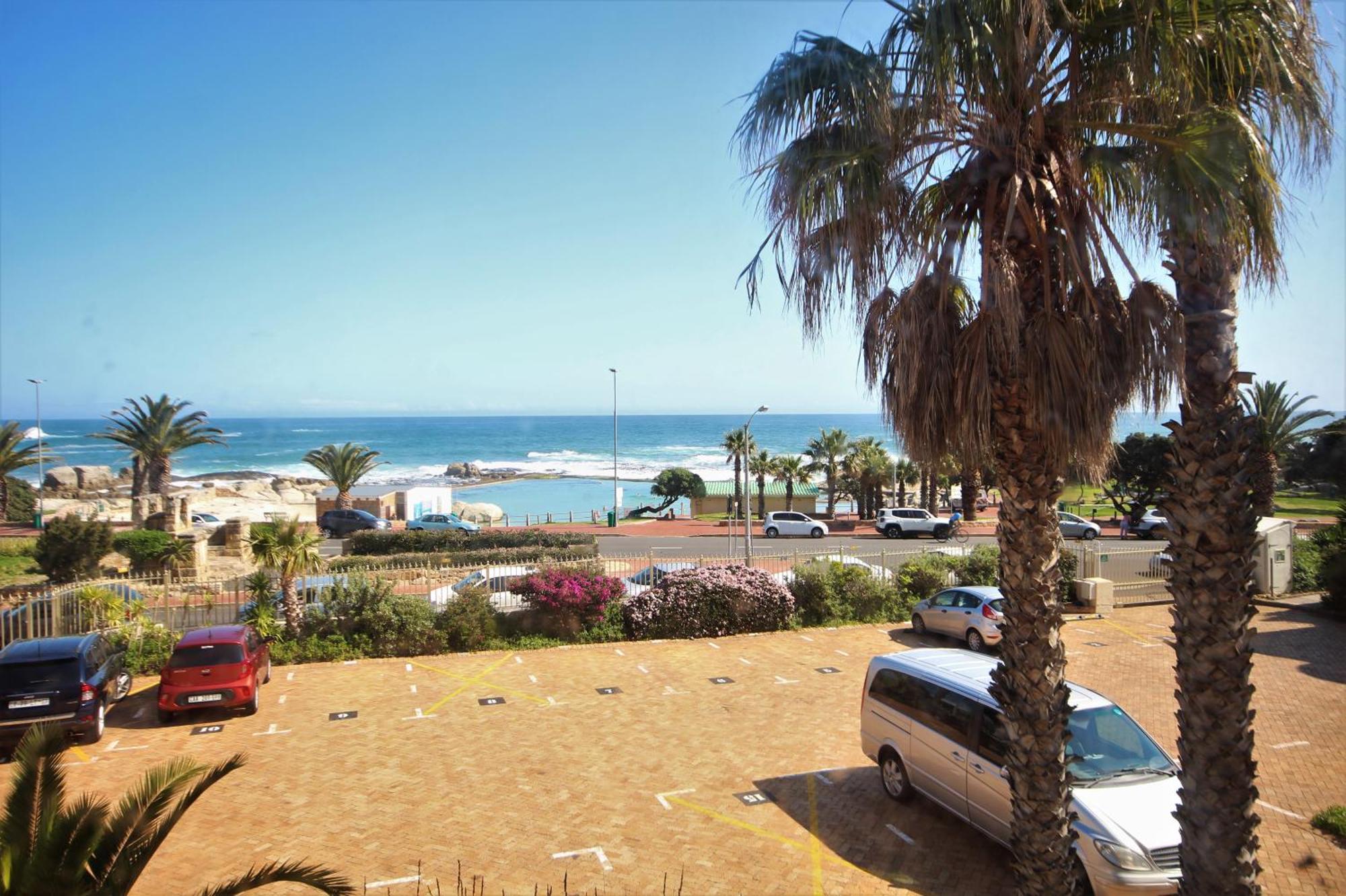 Tidal Pool Apartments - Camps Bay Cape Town Room photo
