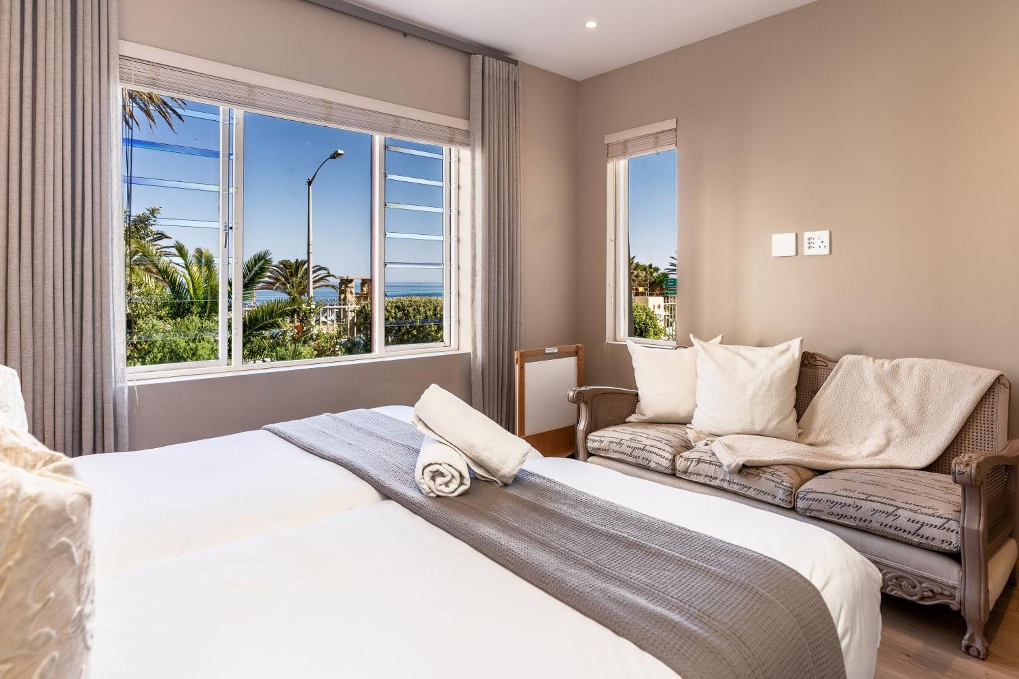 Tidal Pool Apartments - Camps Bay Cape Town Exterior photo