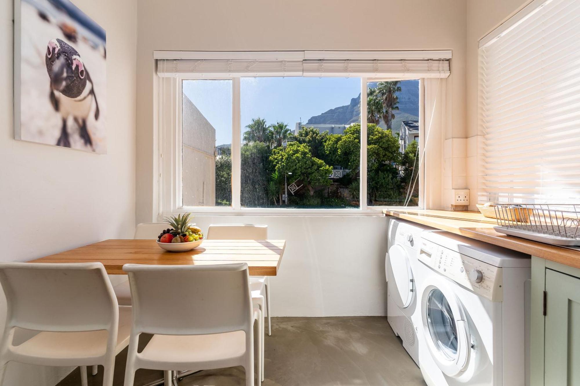 Tidal Pool Apartments - Camps Bay Cape Town Exterior photo