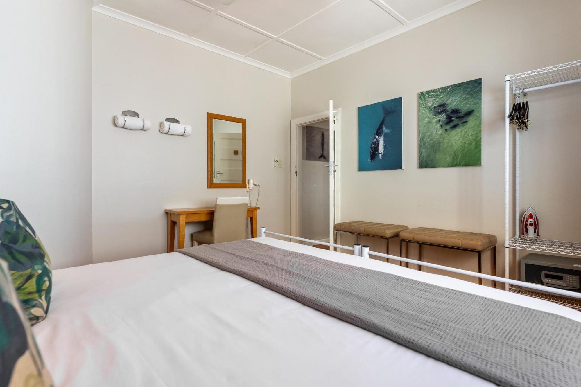 Tidal Pool Apartments - Camps Bay Cape Town Exterior photo